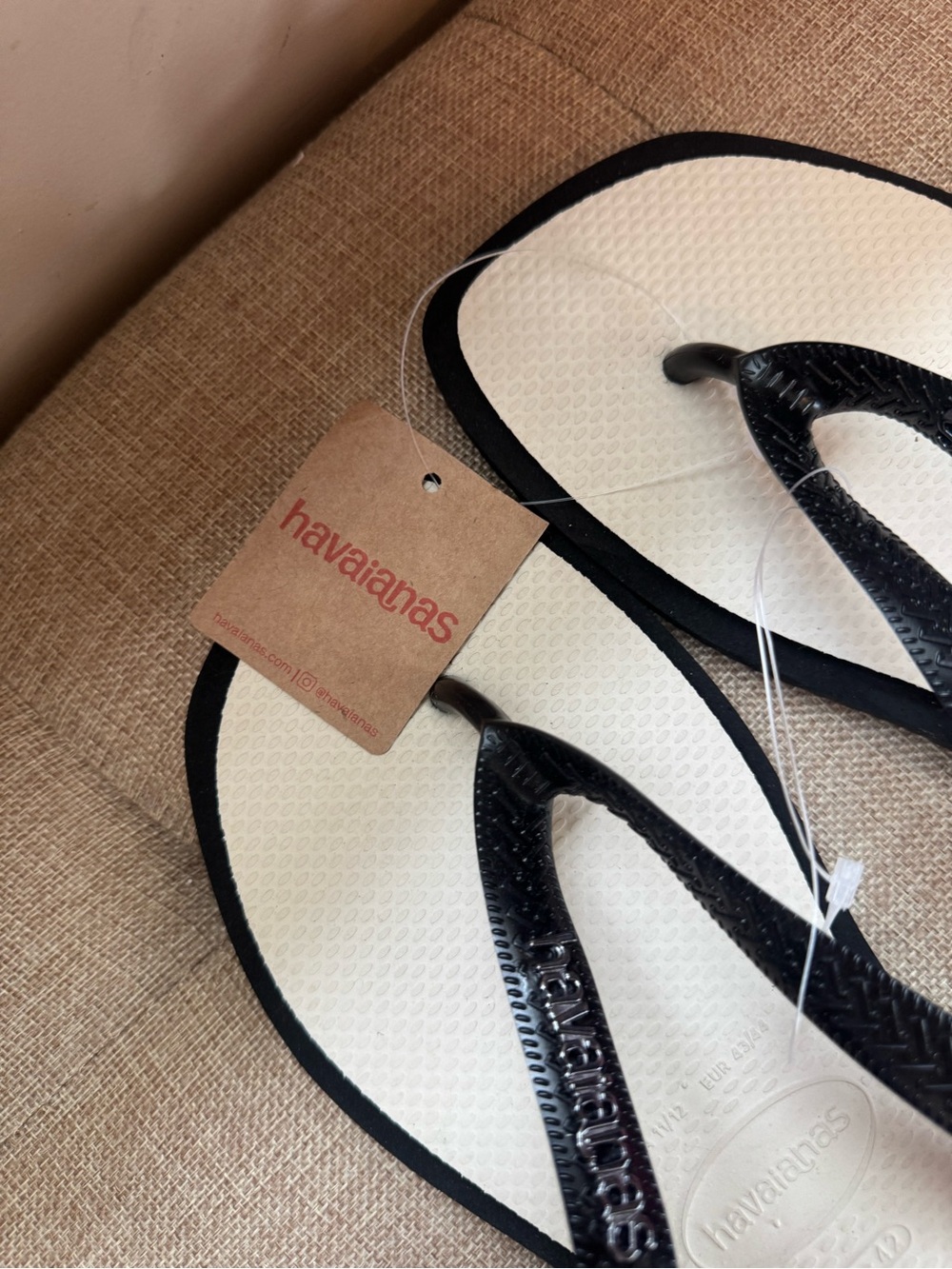 Havaianas Womens Square Fusion Thong Flip Flop Sandals Size 11/12 NWT - Picture 4 of 11